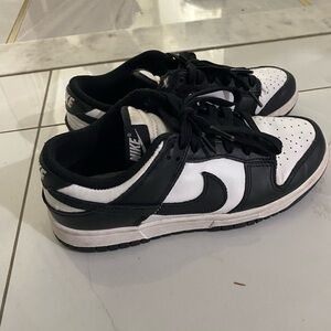 NIKE Panda Dunks
